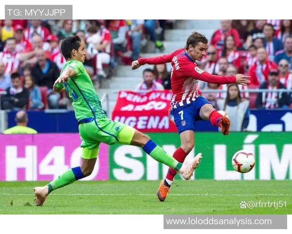 西甲精彩对决AC米兰完胜波尔图绝杀瞬间点燃全场激情