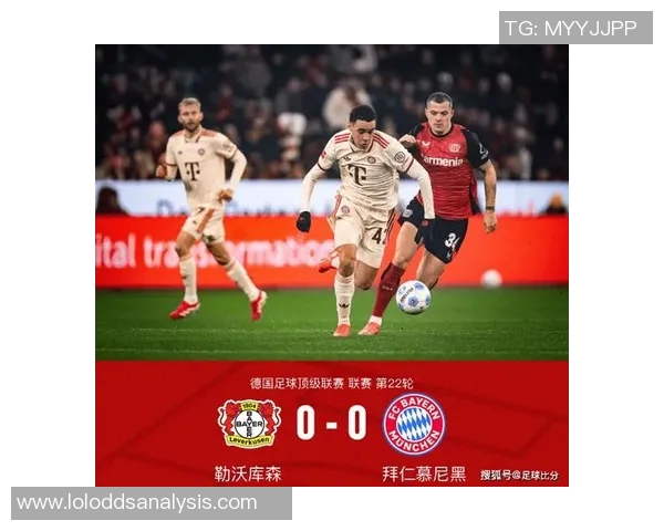 德甲激战：那不勒斯险胜曼联引发争议判罚全场沸腾