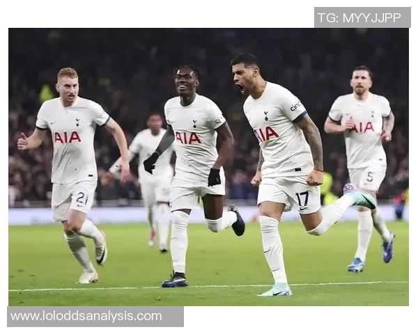 热刺主场大胜巴黎圣日耳曼三球横扫全场球迷激情四溢